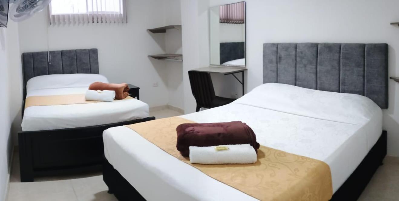 Hotel Cafe Estrella Armenia  Bagian luar foto