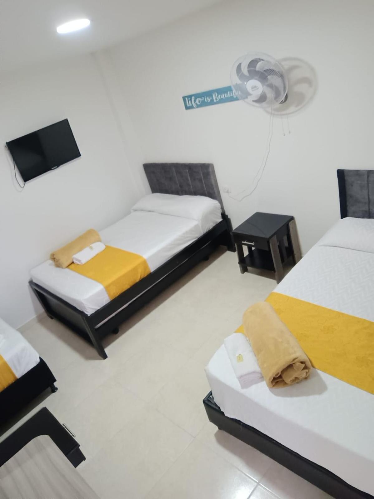 Hotel Cafe Estrella Armenia  Bagian luar foto