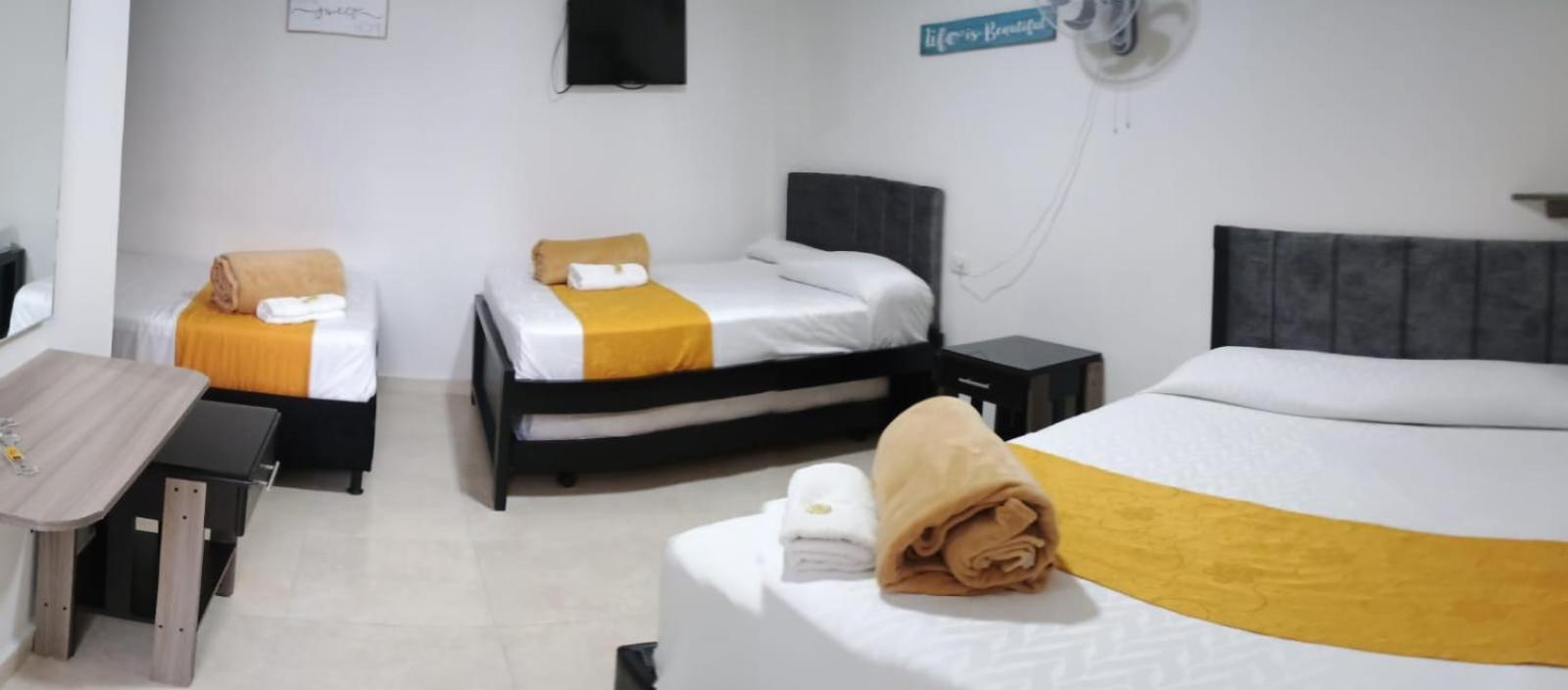 Hotel Cafe Estrella Armenia  Bagian luar foto