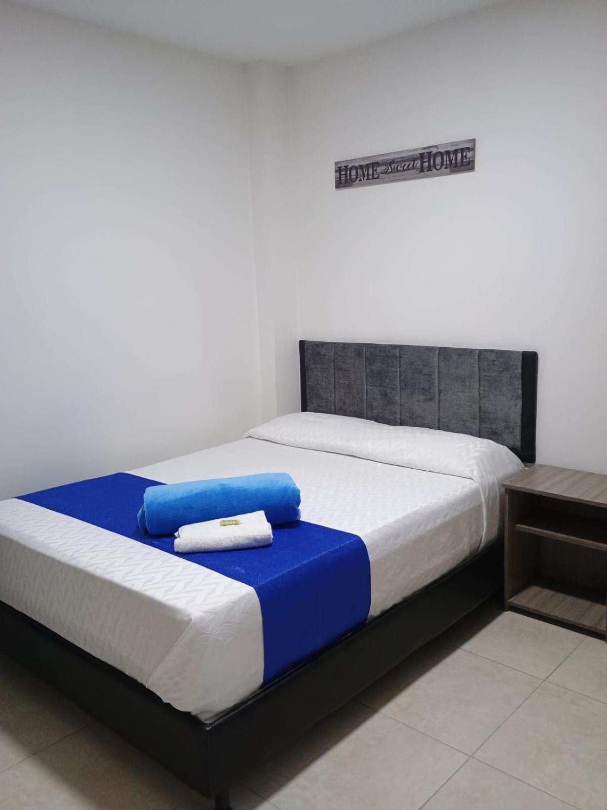 Hotel Cafe Estrella Armenia  Bagian luar foto