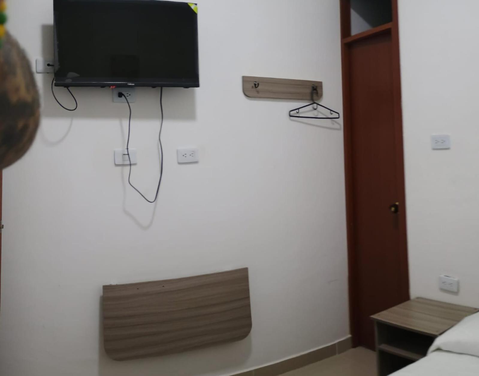 Hotel Cafe Estrella Armenia  Bagian luar foto